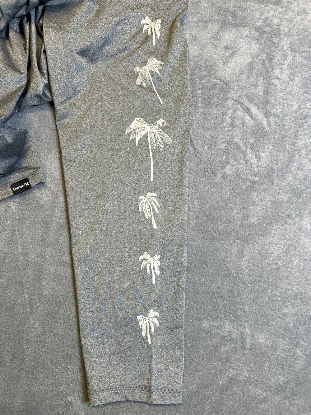 Hurley Silver-Gray Hooded Long Sleeve Rash Guard with Palm Sleeve Graphics - Picture 3 of 5